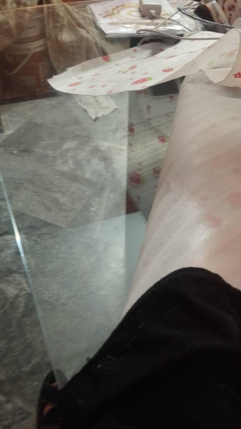 table mirror & chair 2