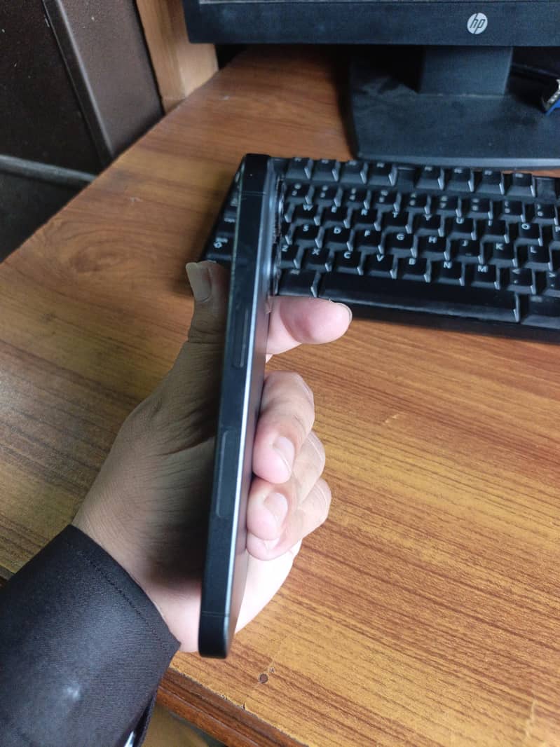 Apple iPhone 15 Pro 0