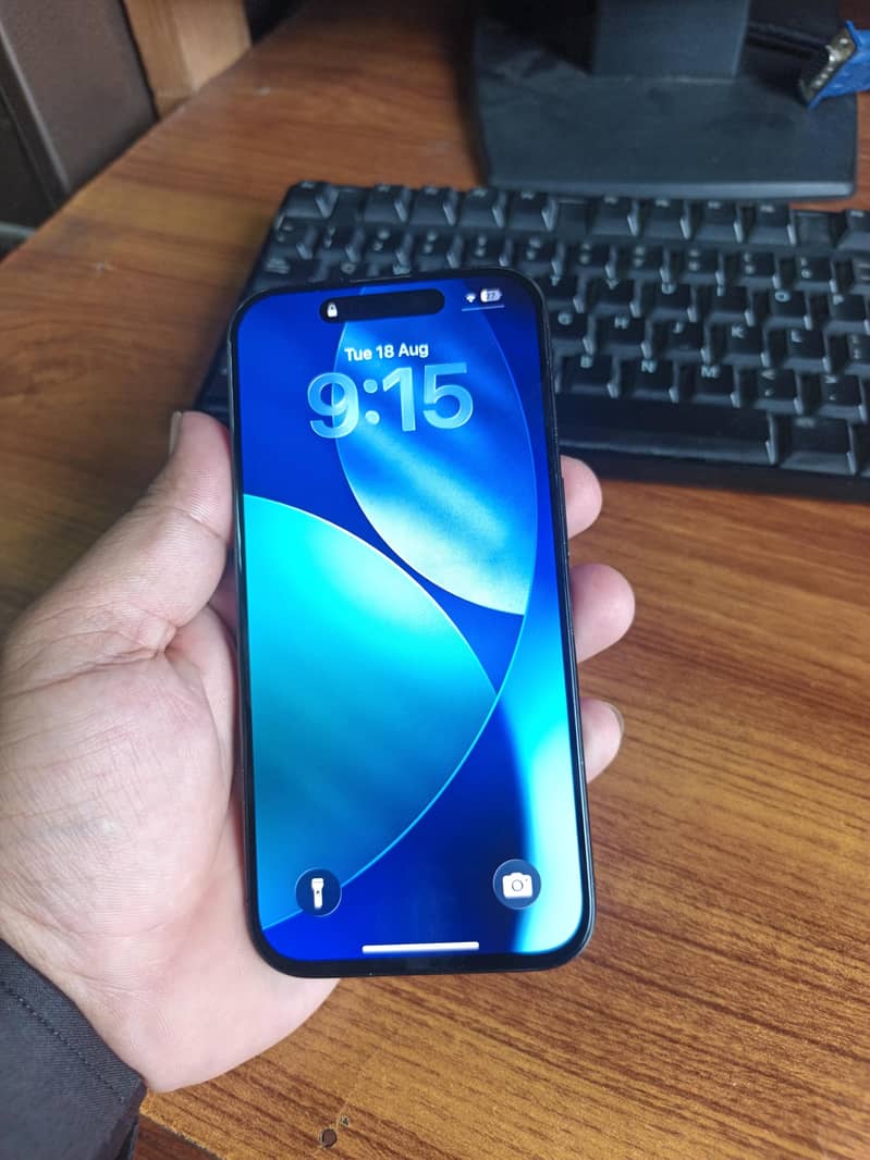 Apple iPhone 15 Pro 1
