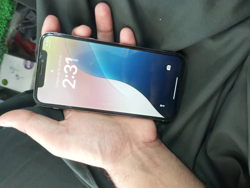 Apple iPhone XS 2