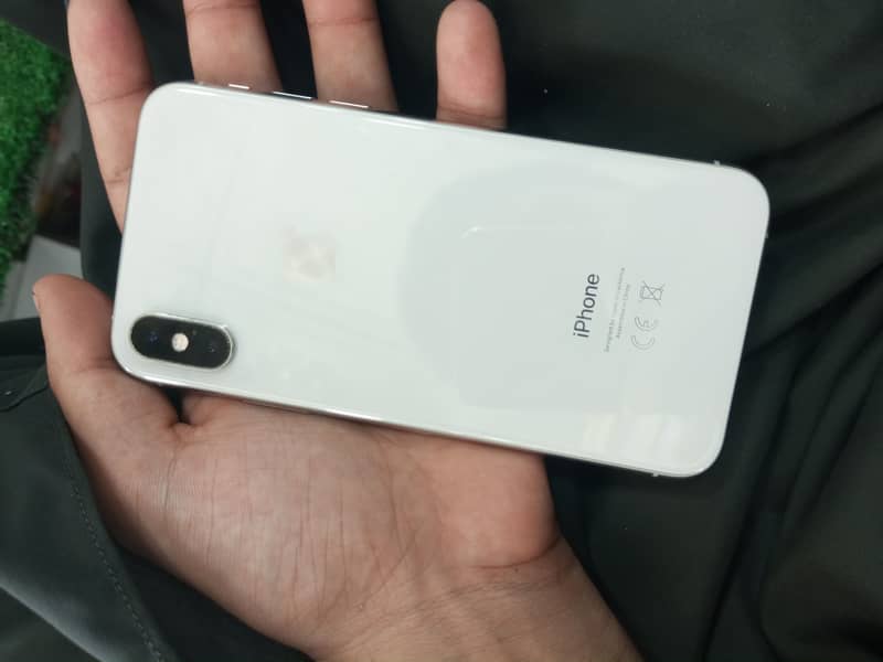 Apple iPhone XS 6