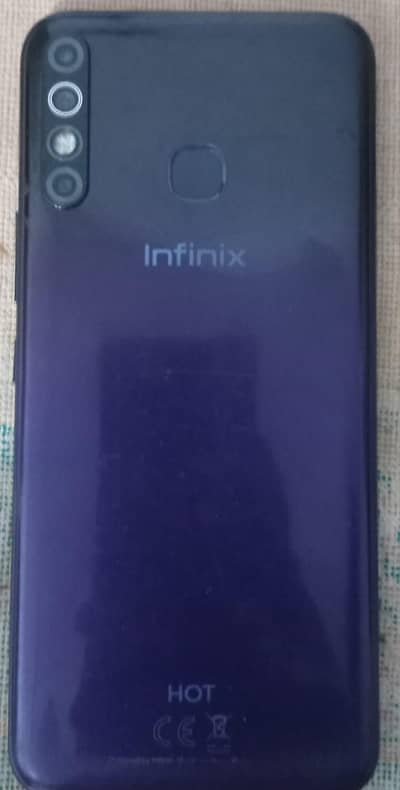Infinix Hot 8 4/64 with box only exchange up model cash bhi da  do ga