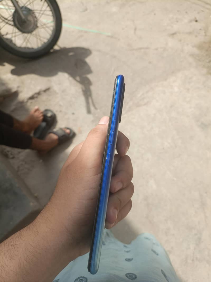 Tecno KC2 2