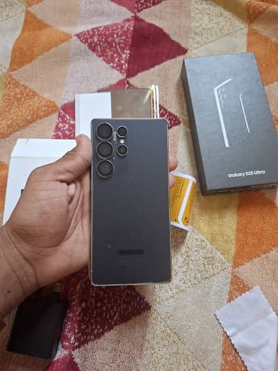 The Samsung Galaxy S25 Ultra (12GB RAM, 512GB) is the ultimate