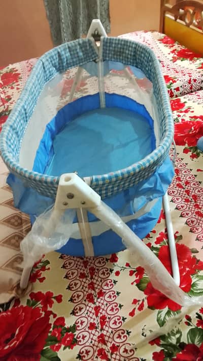 premium baby cradle for sale
