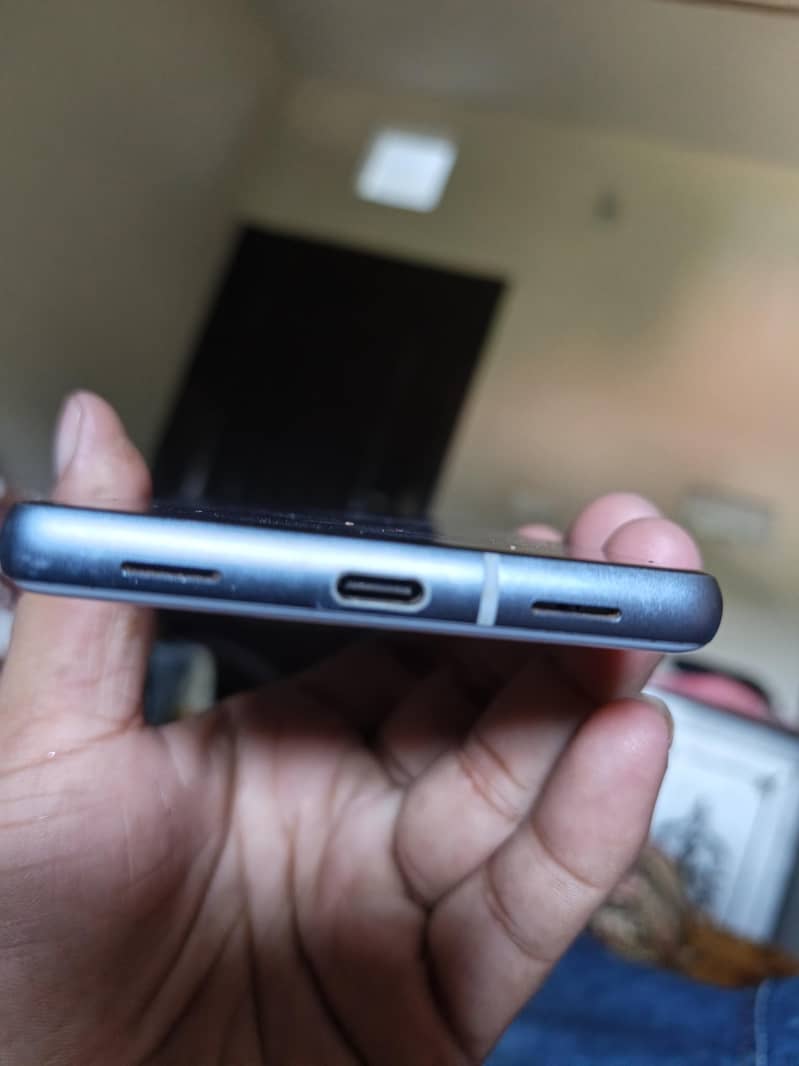 Google Pixel 7a 4
