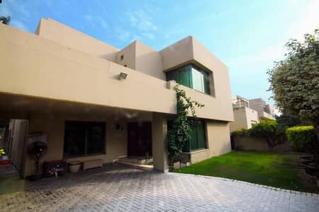 SYED BROTHERS PROUDLY OFFERS: 1 Kanal Elegant Bungalow Is Available In The Best Block Of DHA Lahore.