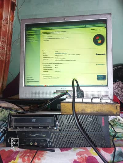 computer Lenovo dual core 2gb ram 80gb hard