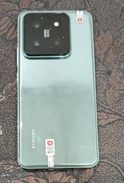 Xiaomi 14 Pro –  Snapdragon 8 Gen 3
