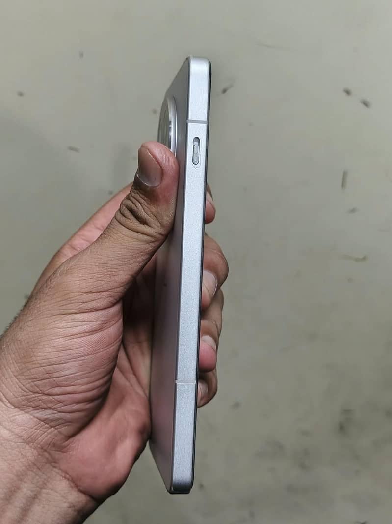 Oneplus Ace 5 12/256 1
