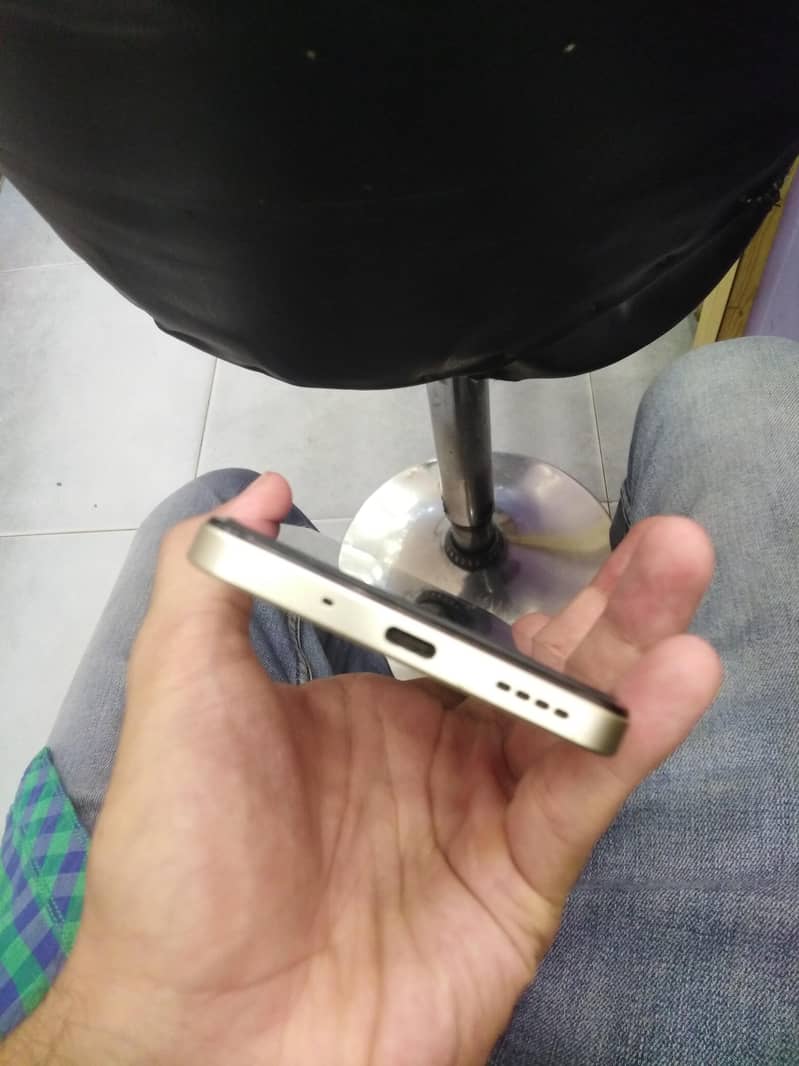 Realme C75 3