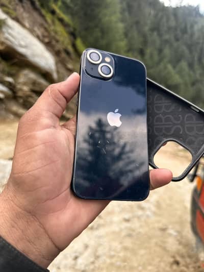 Apple iPhone 13