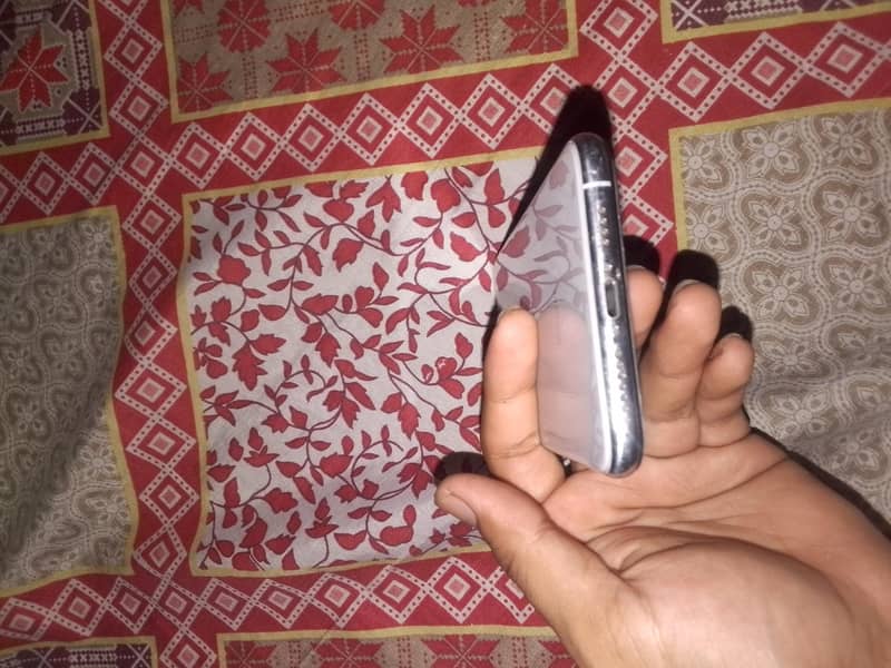 Apple iPhone XS Max 2
