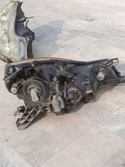 Nissan Vingroad Head Lights