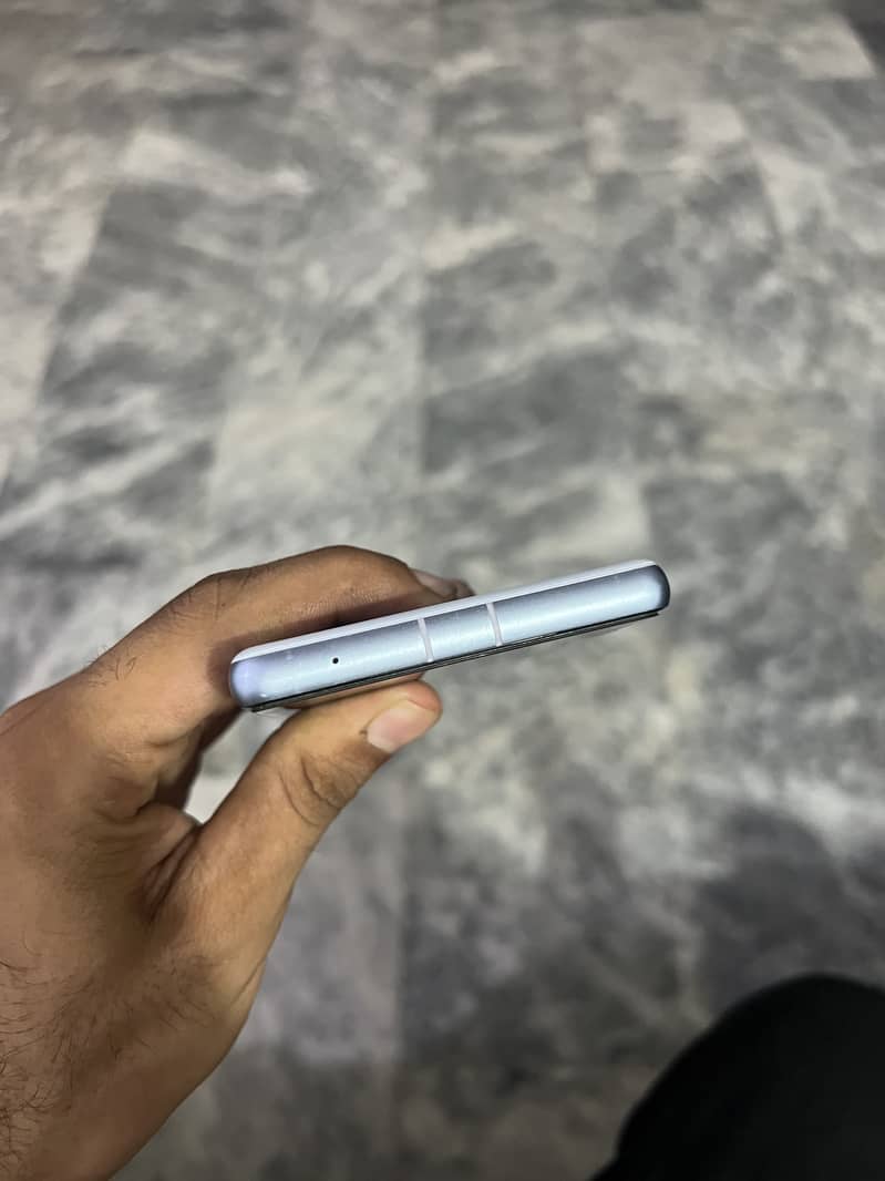 Google Pixel 7a 4