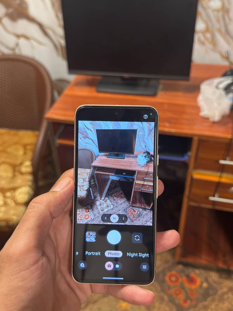 Google Pixel 8 3