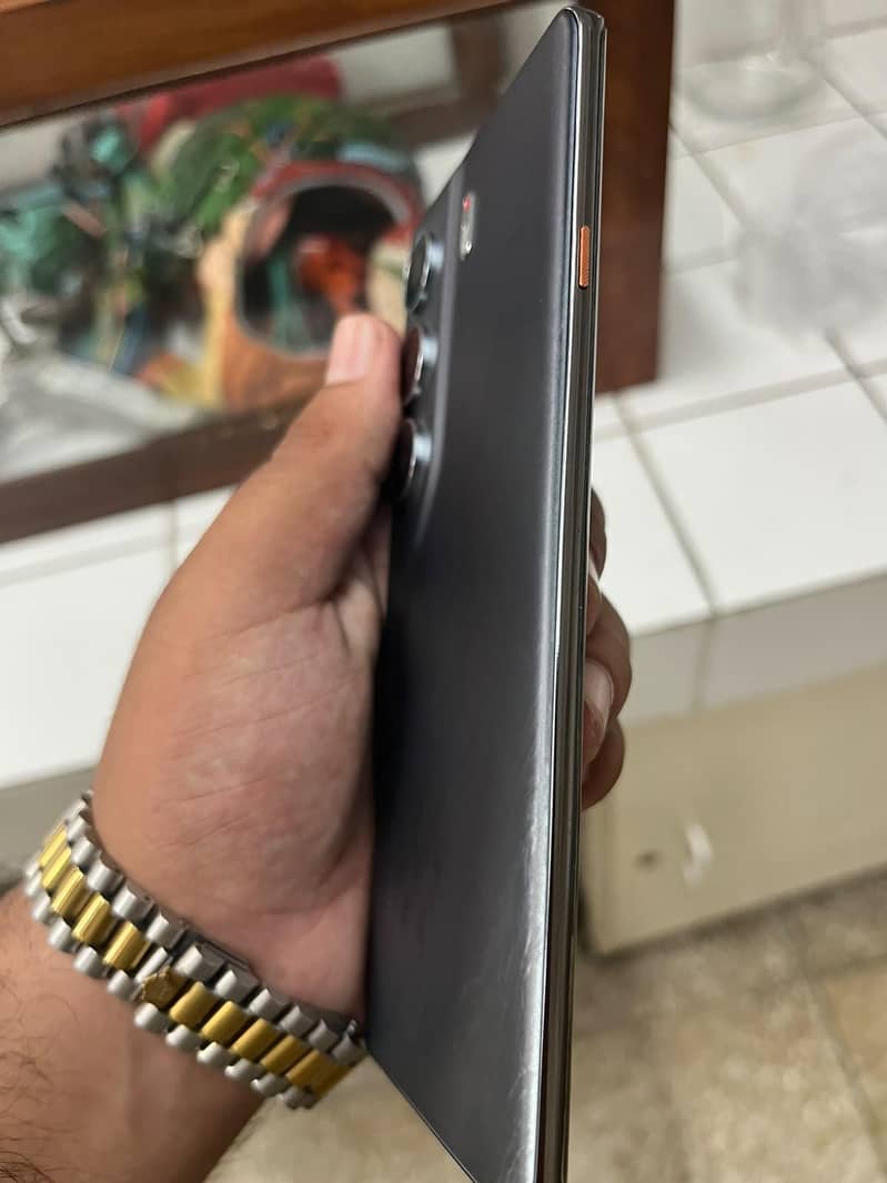 Tecno CAMON 40 Pro 2