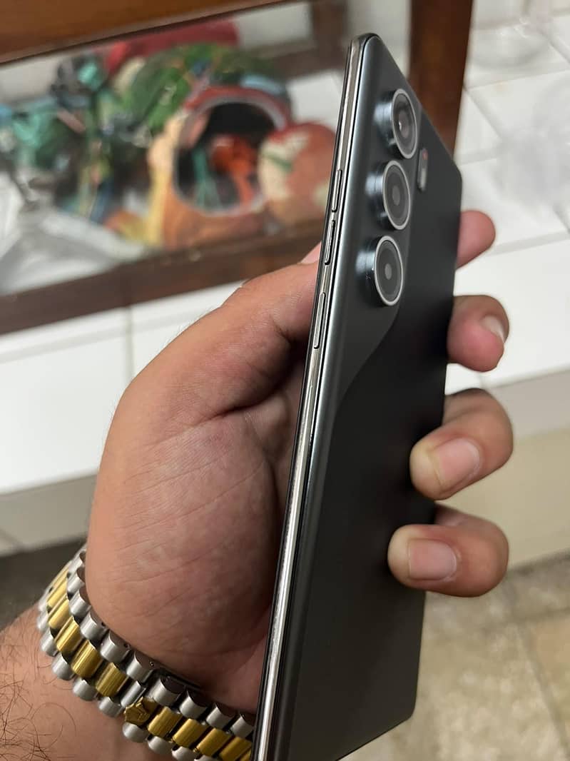 Tecno CAMON 40 Pro 3