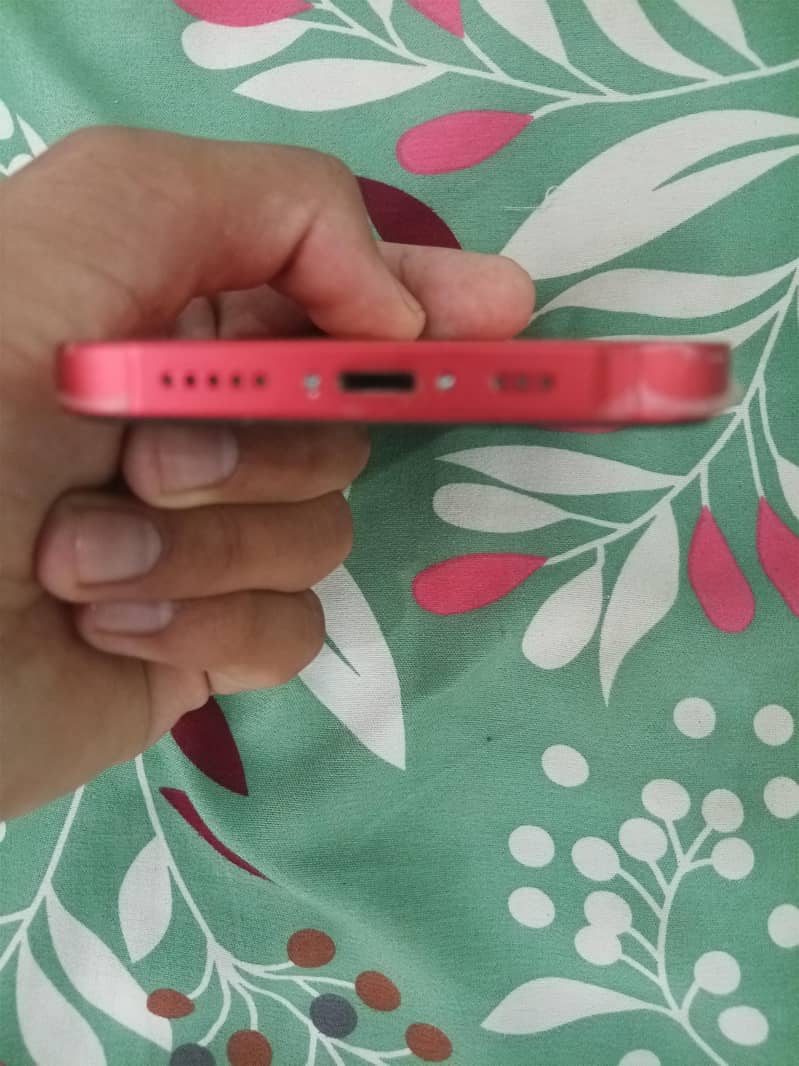 Apple iPhone 12 2
