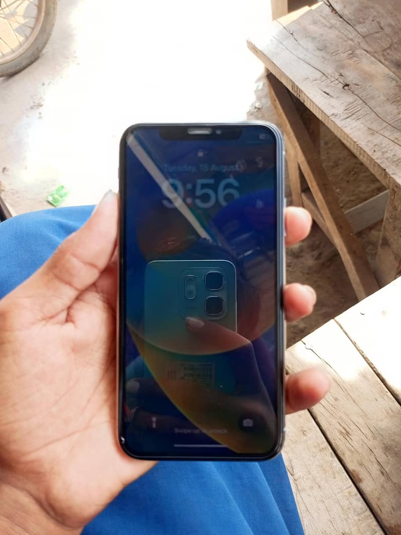 Apple iPhone X 5