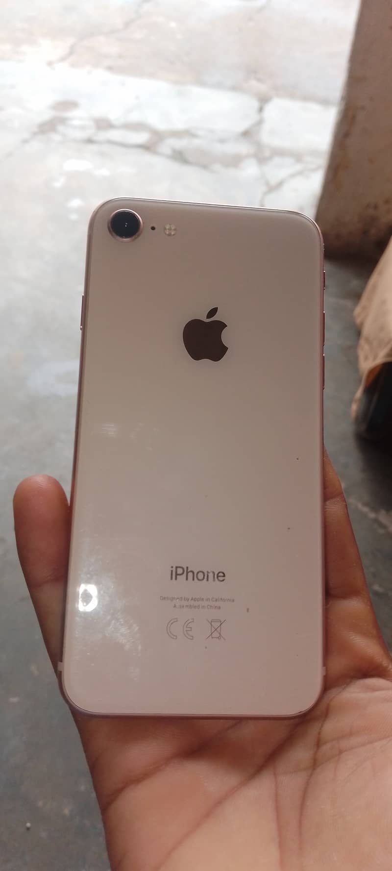 Apple iPhone 8 4