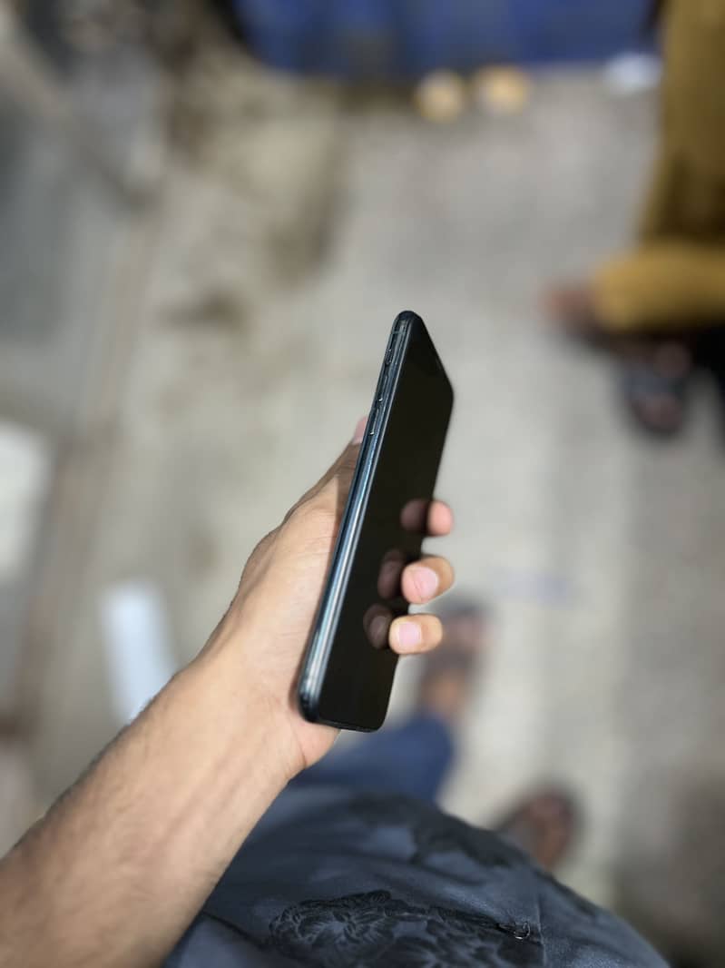 iPhone 11pro max 64gb 5