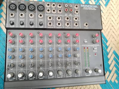 Mackie mixer made in USA 4 channel consol all ok working condection.
