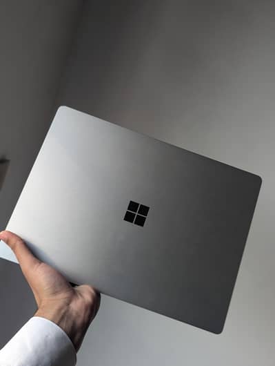 Microsoft Surface Laptop 3 Core i5 10th Gen 16GB RAM 256GB SSD