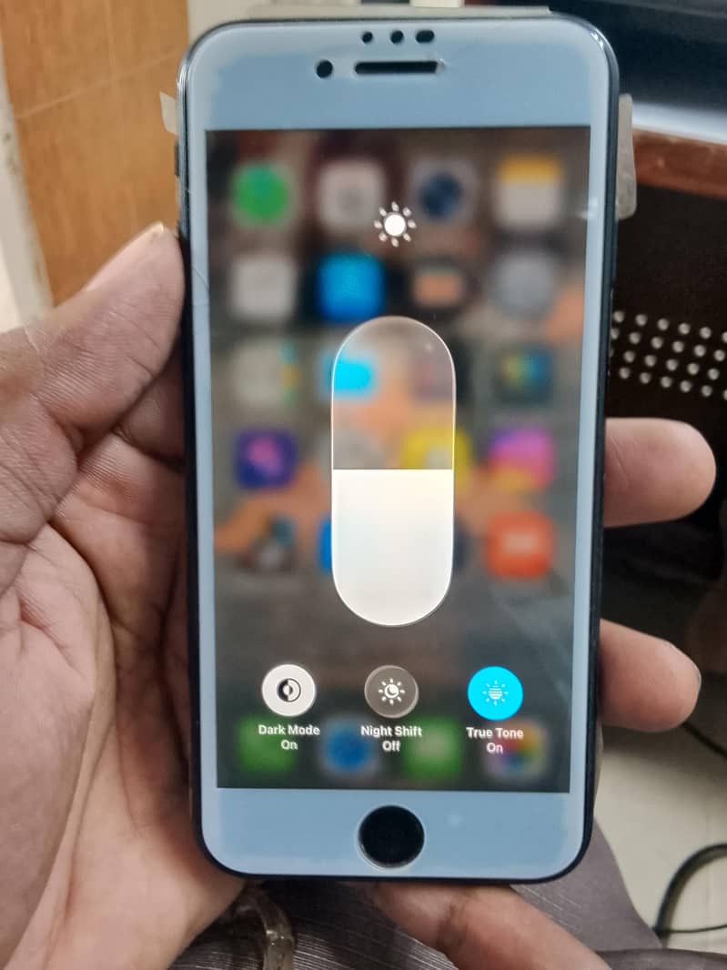 iPhone SE 2020 2