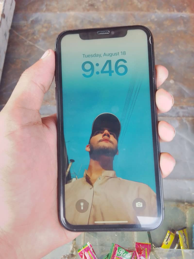 Apple iPhone 11 0