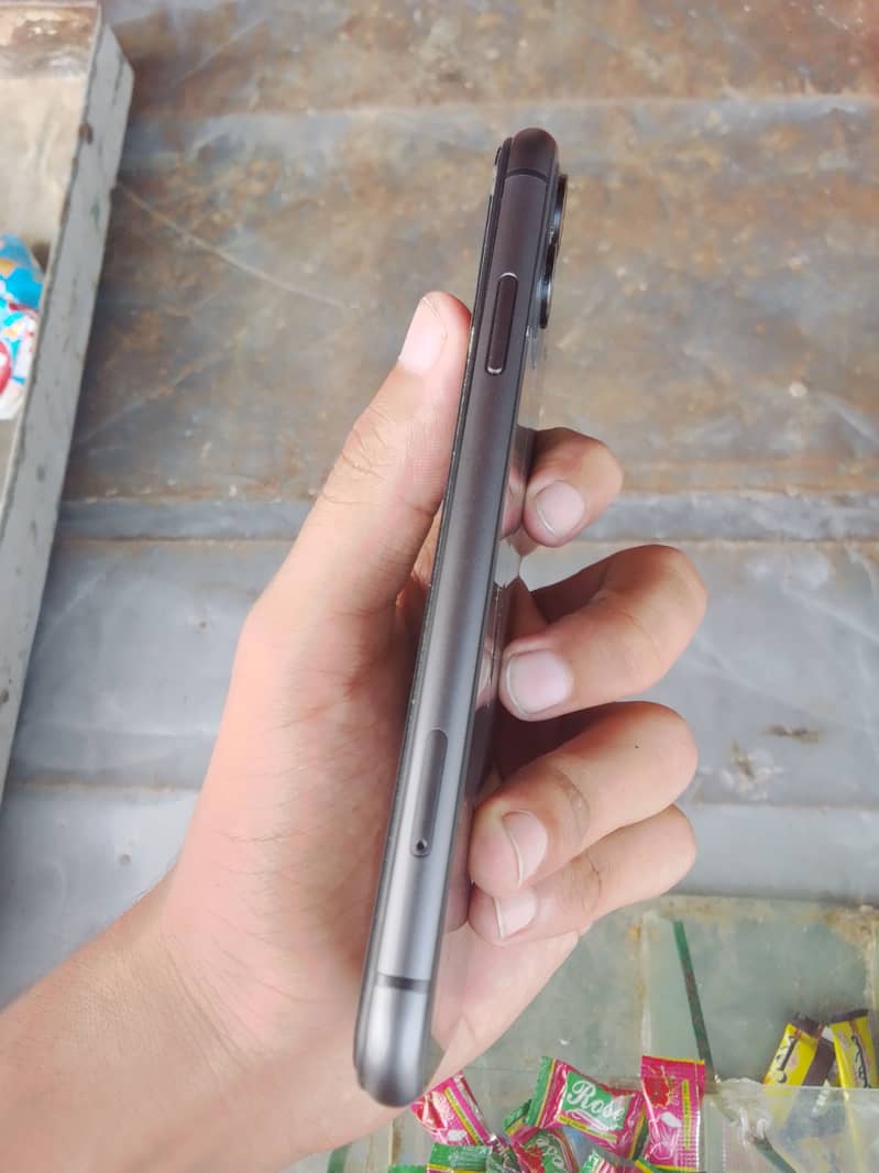 Apple iPhone 11 1
