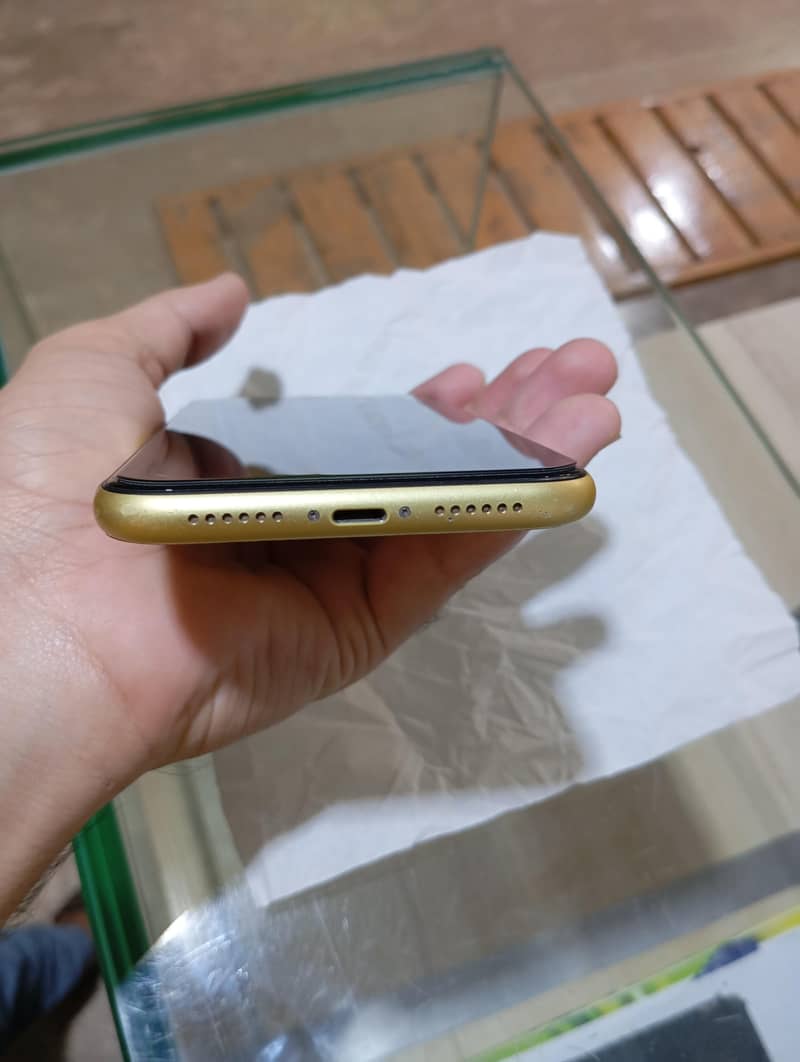 Apple iPhone 11 2
