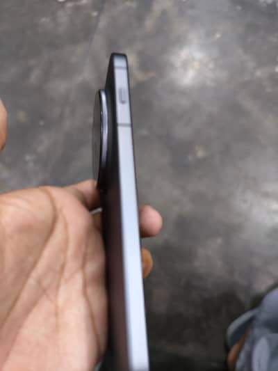 Vivo X300 Pro | 16GB RAM | 512GB Storage | 200MP ZEISS Camera    :::
