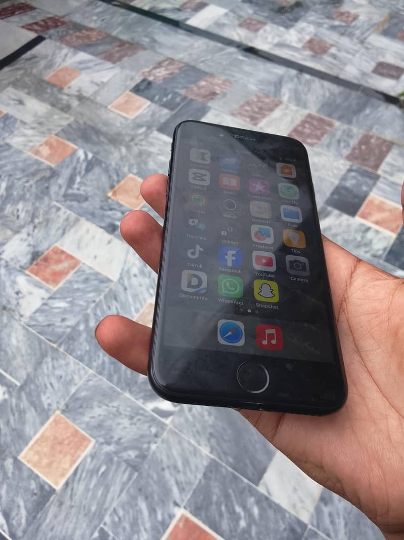 Apple iPhone SE 2