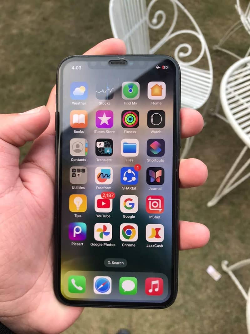 Apple iPhone 11 Pro 2