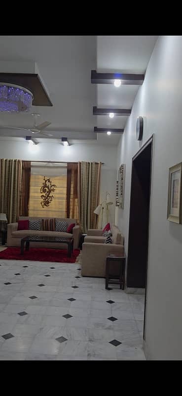 1 KANAL SINGLE STOREY HOUSE FOR SALE