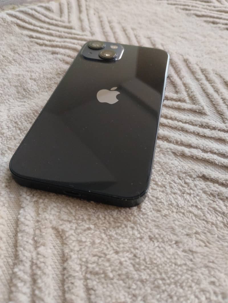 Apple iPhone 13 3