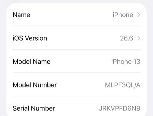 Apple iPhone 13 4