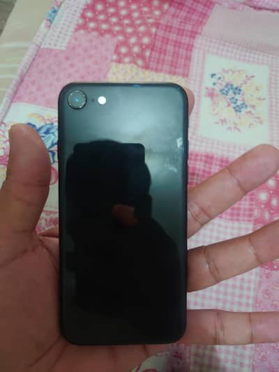 Apple iPhone SE