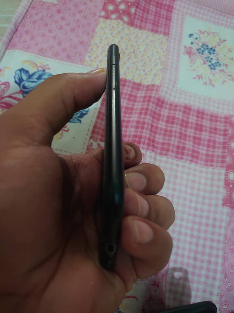 Apple iPhone SE 3