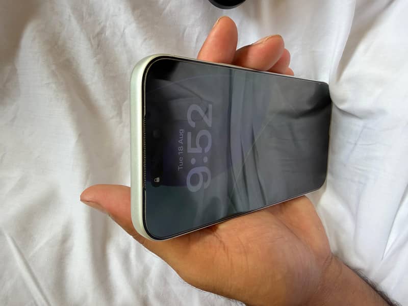 Apple iPhone 17 Pro Max 1