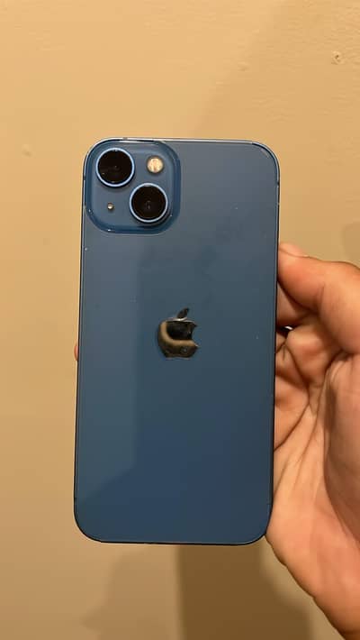 Apple iPhone 13