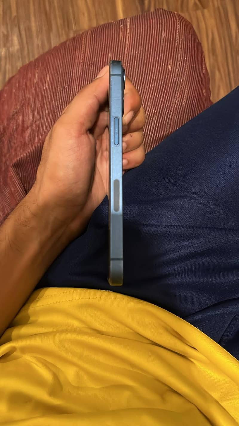 Apple iPhone 13 1