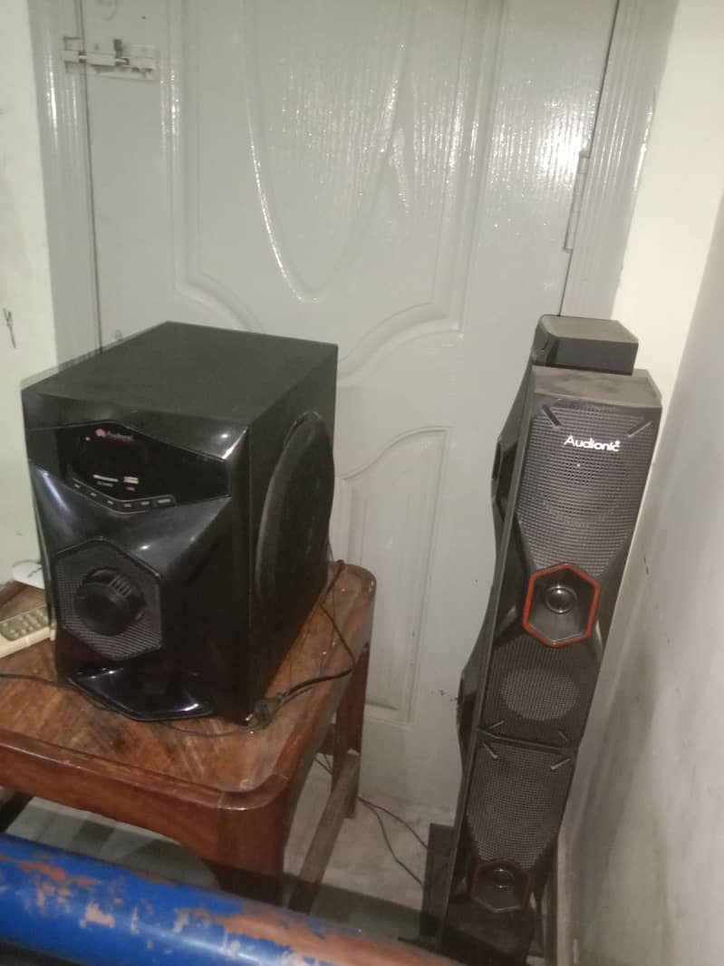 AUDIONIC  1