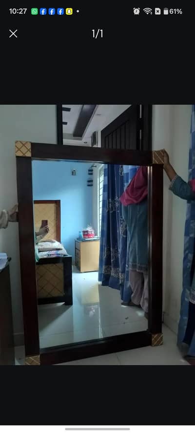 wall mirror