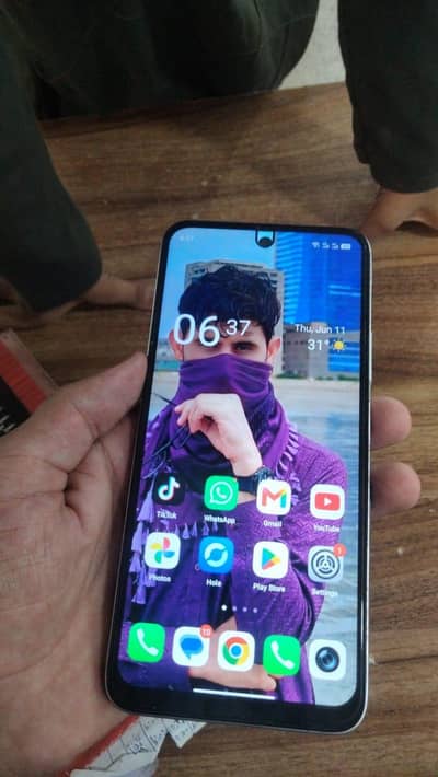 Infinix Hot 60 i