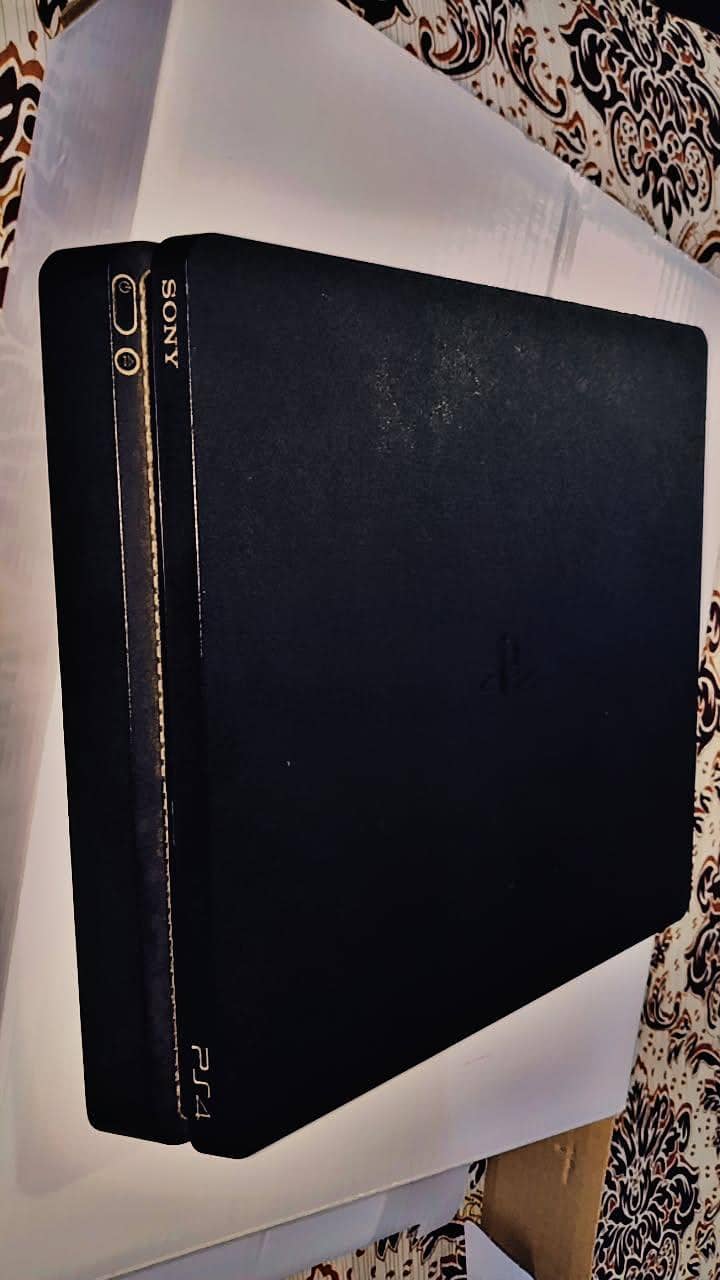PS 4 Used Condition 9/10 1