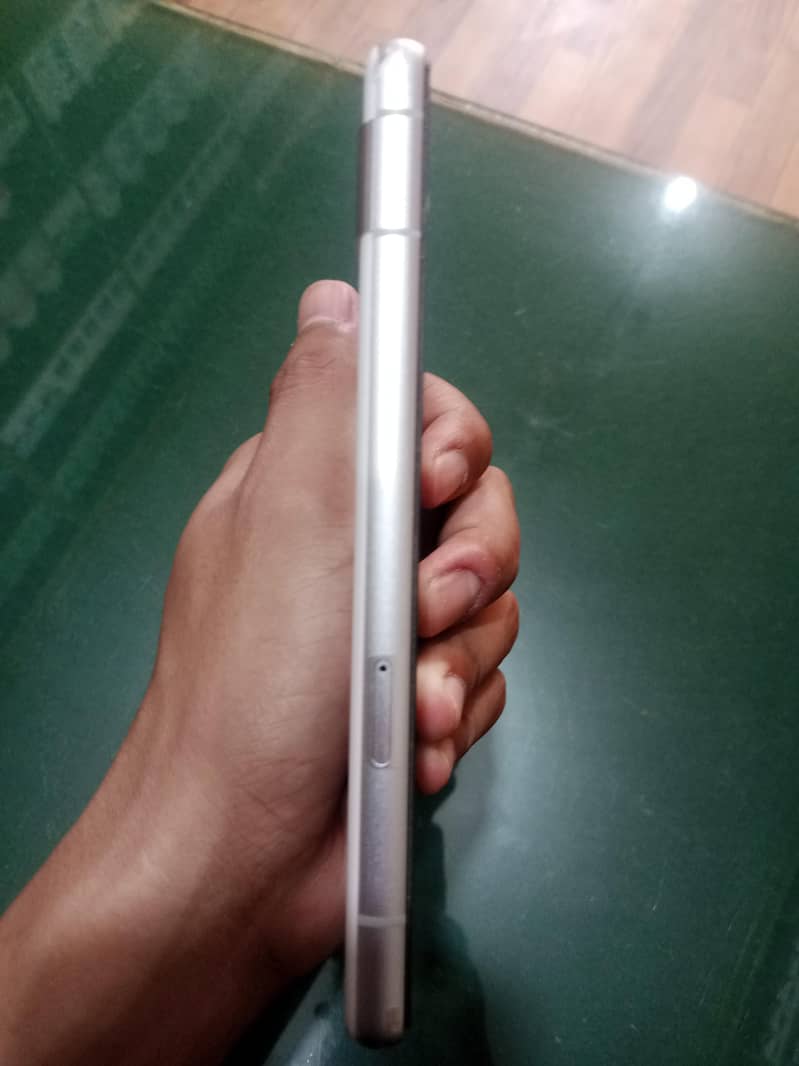 Google Pixel 7a 1