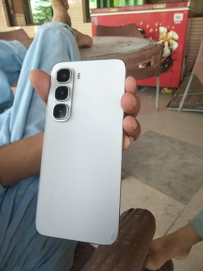 Infinix Hot 10