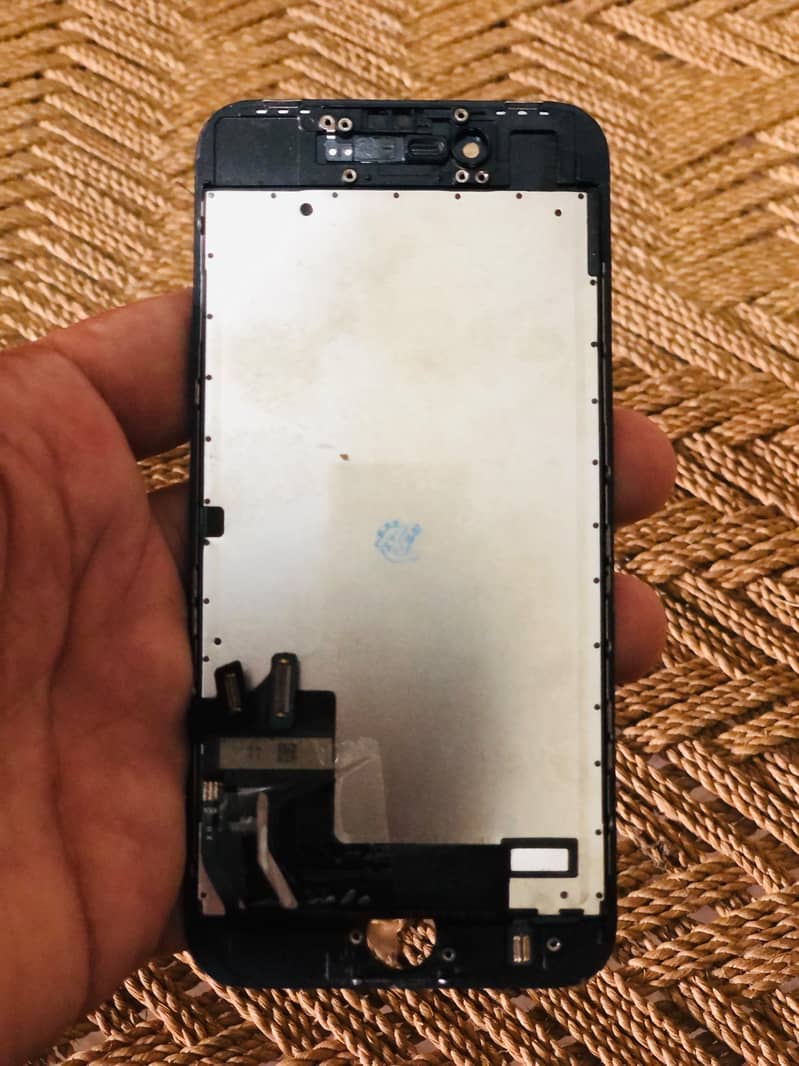 Apple iPhone 8 3